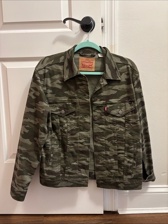 Levi's Jackets & Blazers - Levi's Camouflage Denim Jacket - Olive & Dark Green